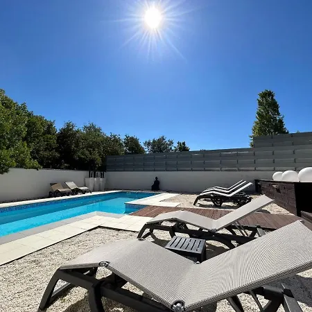 Tara Villa Canyelles (Catalonia)